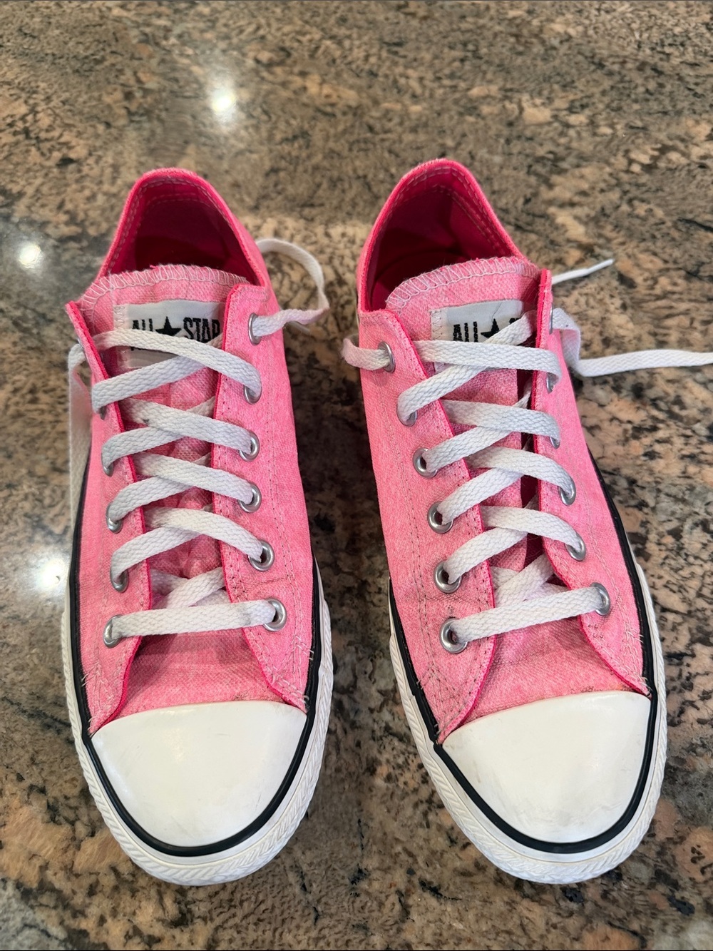 Converse Pink Low Top Canvas Sneakers - Picture 1 of 9